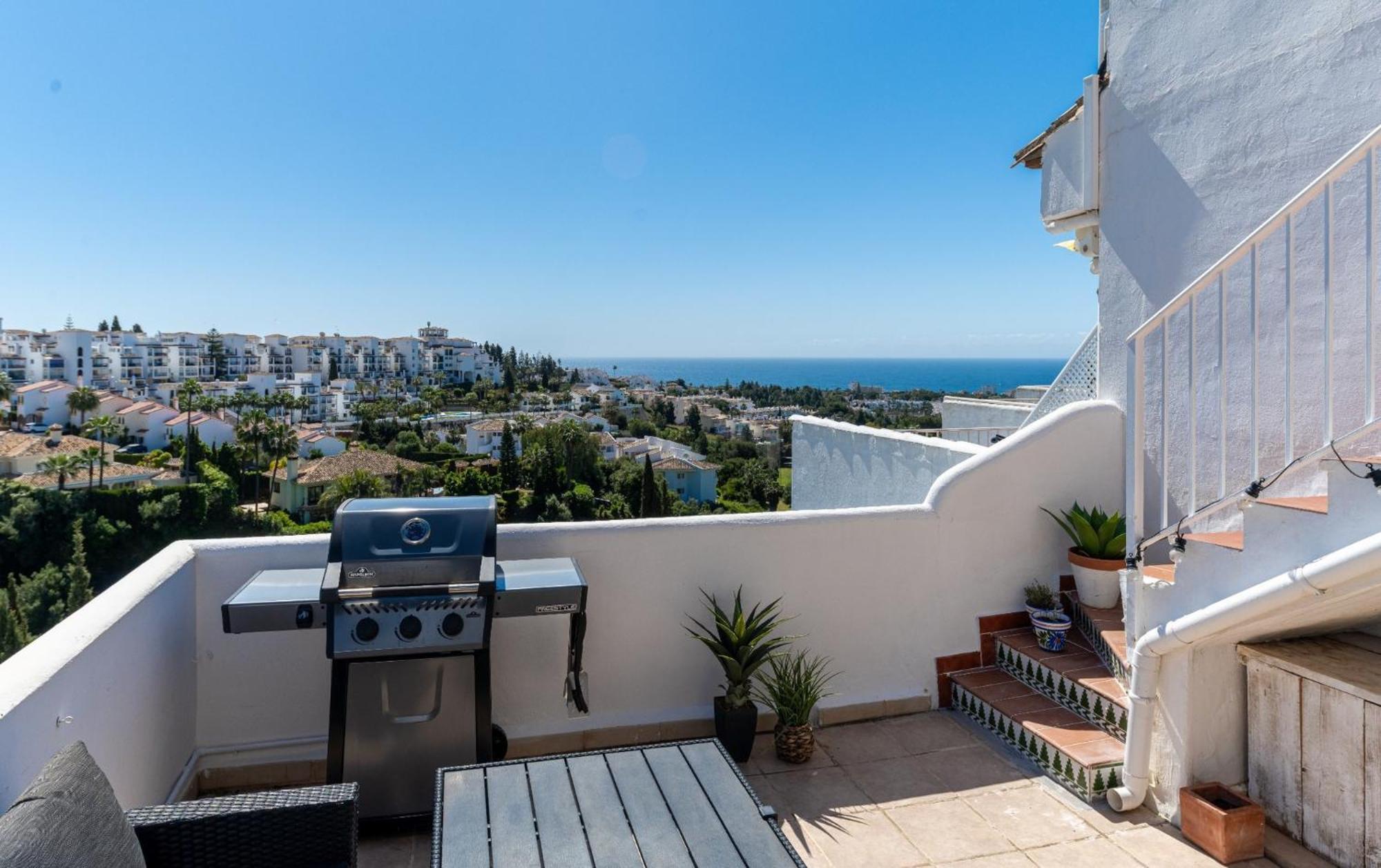 Cozy 3-bedroom Townhouse In Calahonda * MIJAS COSTA